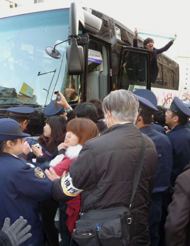 韩坠机遗属