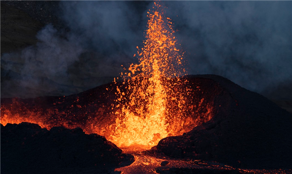 日本火山喷发